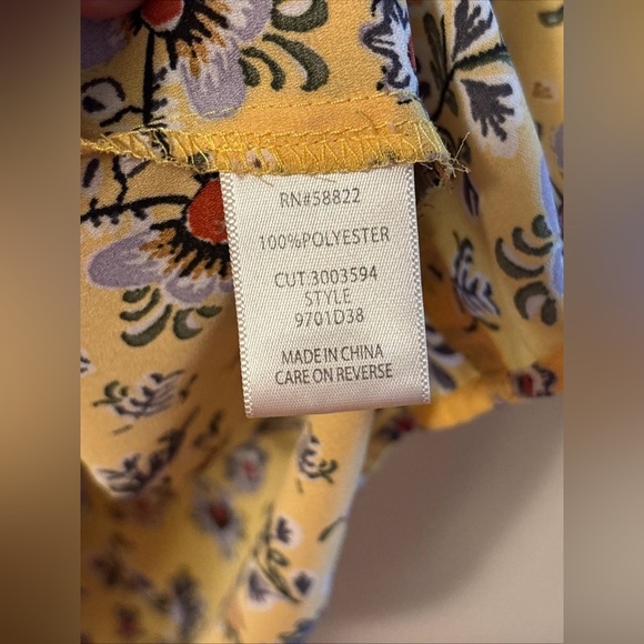 Max Studio Yellow Floral Blouse - Picture 9 of 10